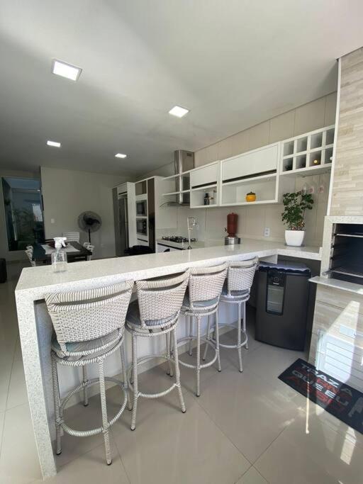 Ampla Casa C/ Piscina Em Balneario Camboriu Villa Exterior photo